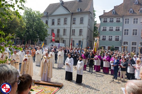 20230608-tijelovo-procesija-1133-20190F2BB-BC1B-CE7E-3E0B-470E2DDF1F73.jpg