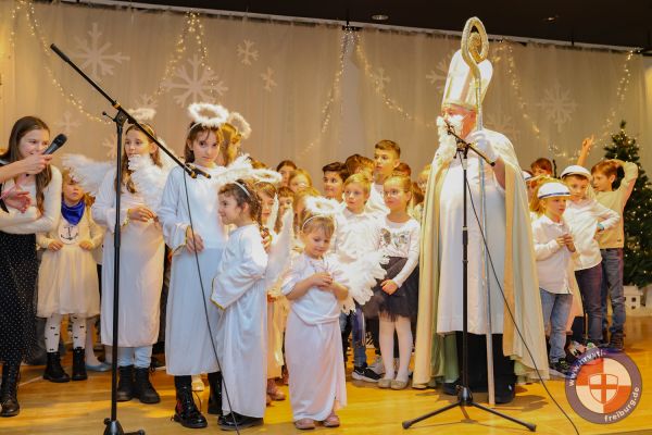 nikolaus-freiburg-20241208-22116F1630A-98F9-E7A5-0A8E-0A9A028F728C.jpg