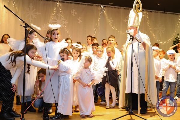 nikolaus-freiburg-20241208-223B7D62115-9B22-E846-8A87-FC900295B8C2.jpg