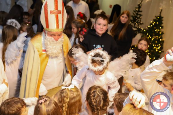 nikolaus-freiburg-20241208-234EDCE1D91-92E1-CBDC-0DF4-5559DDBB912D.jpg