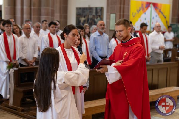 krizma-freiburg-05-07-2025-hf-142F4102397-73BE-4607-AD31-C39BAD832D48.jpg
