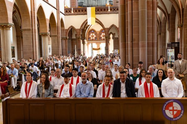 krizma-freiburg-05-07-2025-hf-410B0E044DF-574B-91B8-8C17-4DF21ACD34D2.jpg