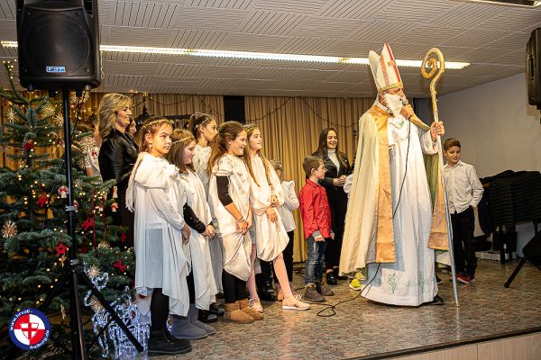 nikolaus-2019-badsaeckingen-9031023D61F8-07C9-B7CB-1500-D085135FFBA7.jpg